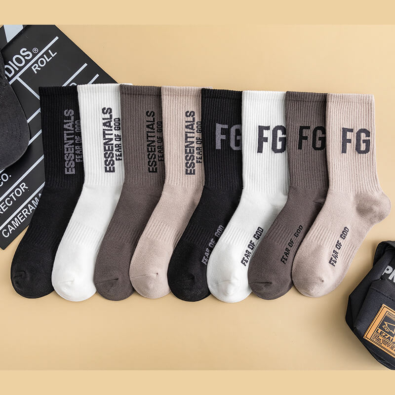 Fear Of God  ESSENTIALS Vintage Alphabet Socks 2 pairs