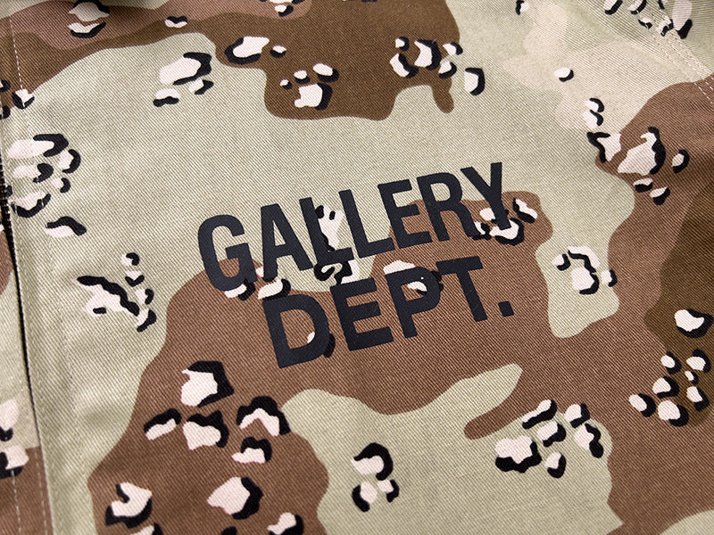 Gallery Dept. letter print camouflage coach Jacket